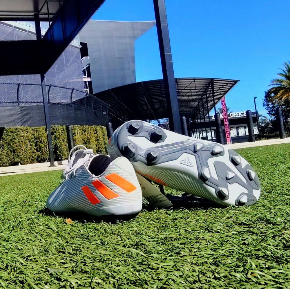 Nemeziz 19.4 FxG Jr. Soccer cleats US size 3.5